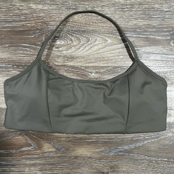 CSB Isabelle Mathers Serenity Contour Halter Crop - Picture 3 of 6